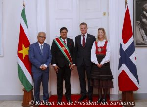 Viertal ambassadeurs overhandigt geloofsbrieven aan president Santokhi5