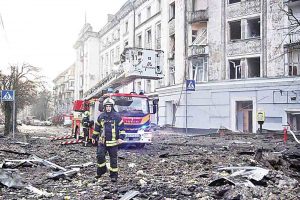 The aftermath of the Russian missile attack on Kyiv. (Photo: The Kyiv Independent)