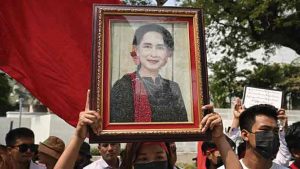 14 ZEKER-PLAATSEN--Oud-leider-van-Myanmar-Aung-San-Suu-Kyi