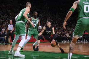 Heat dankzij driepuntregen langs Celtics