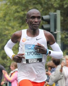 08-Marathonloper Kipchoge
