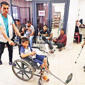 12-Hospitals-in-south-Gaza-will-run-out-of-fuel-in-three-days,-WHO-warns